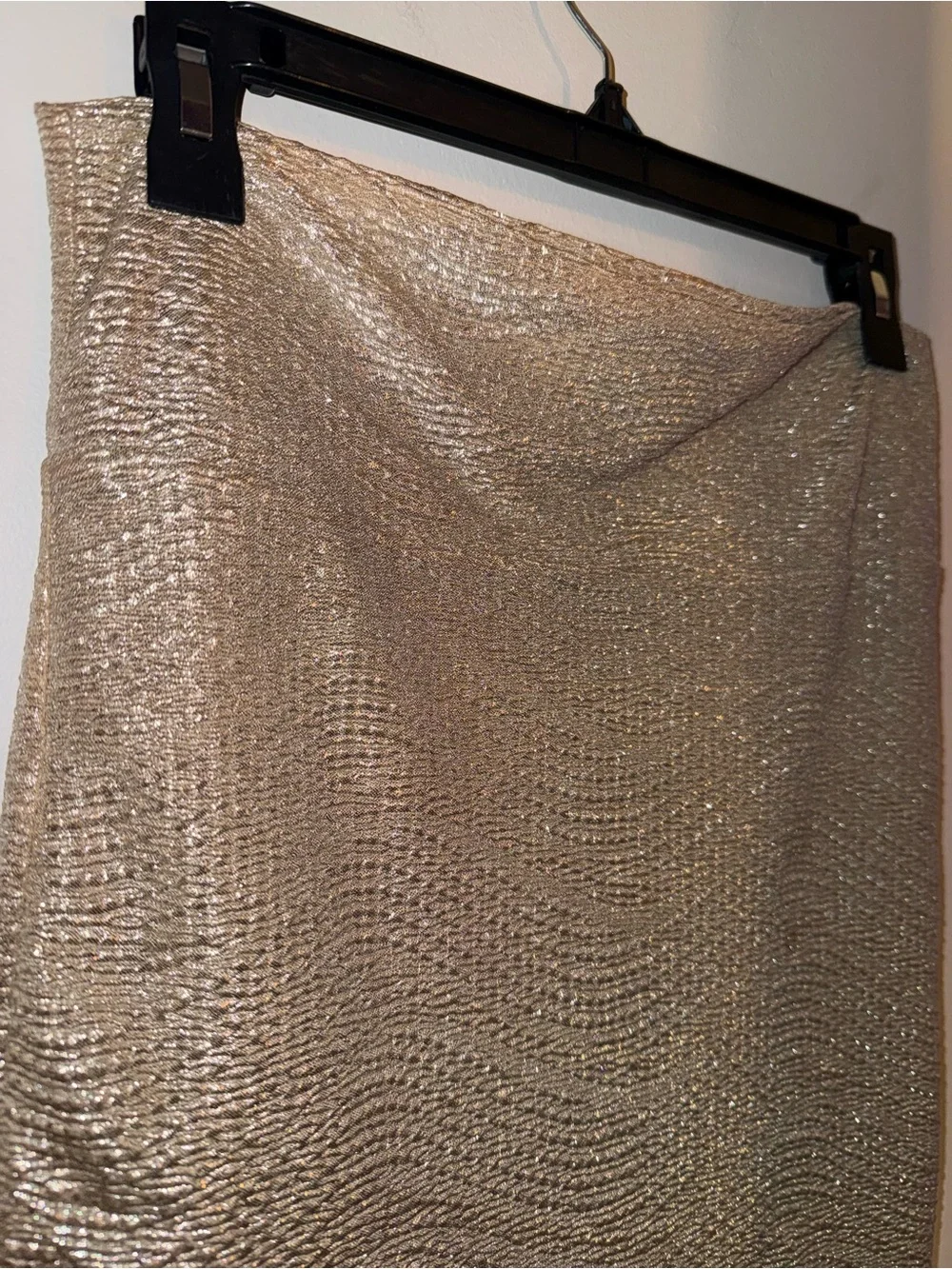 Decree Metallic Gold Pencil Skirt